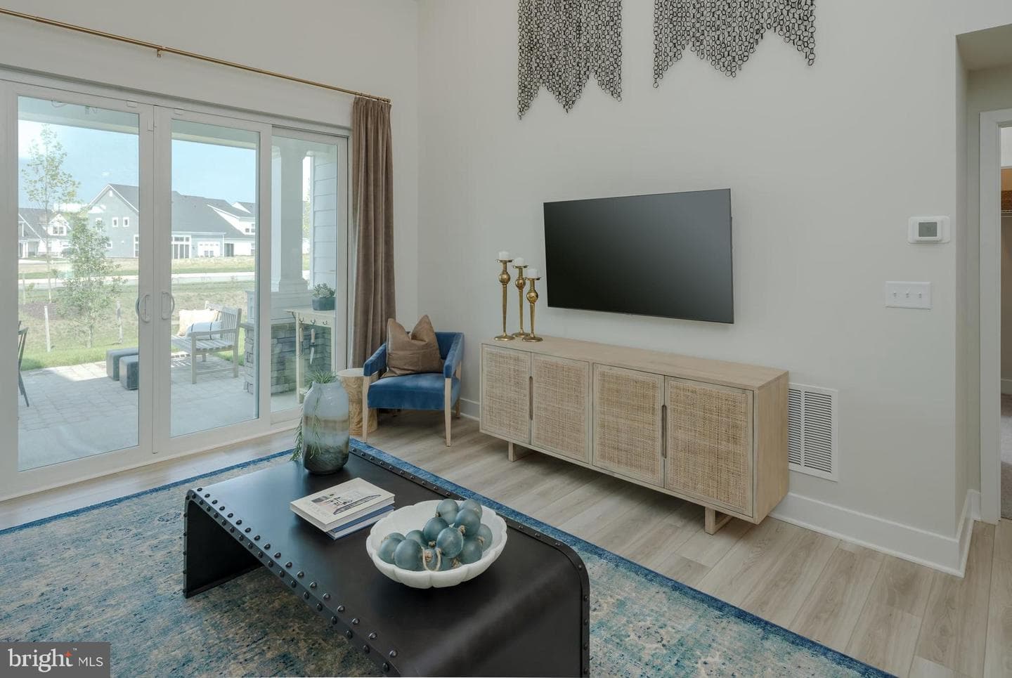 188 Kelly Way photo 3