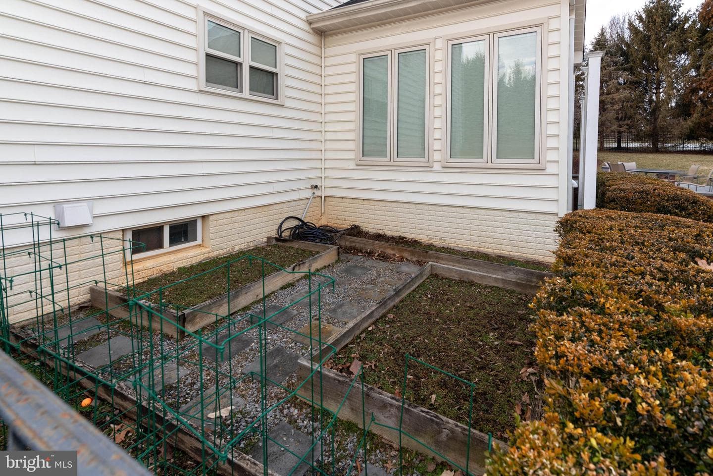 1679 Bullock Circle photo 108
