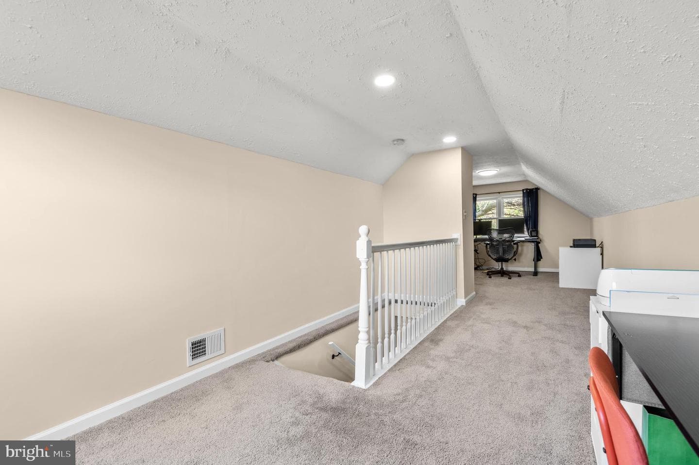 9228 Avondale Road photo 27