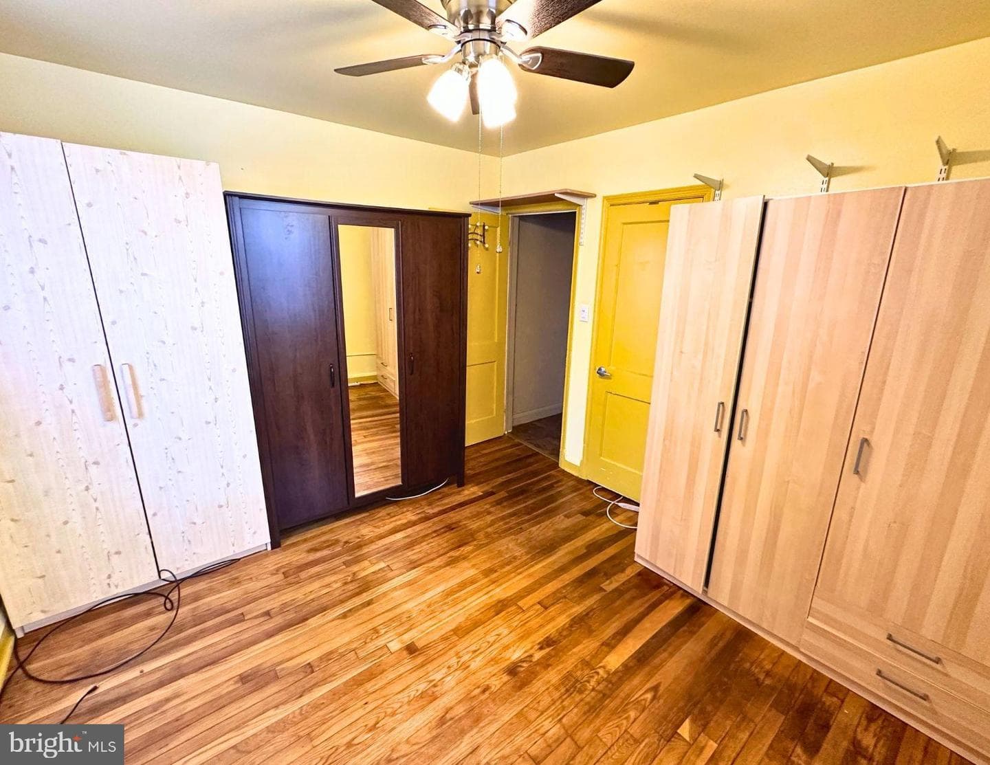 5533 Clifton Avenue photo 9