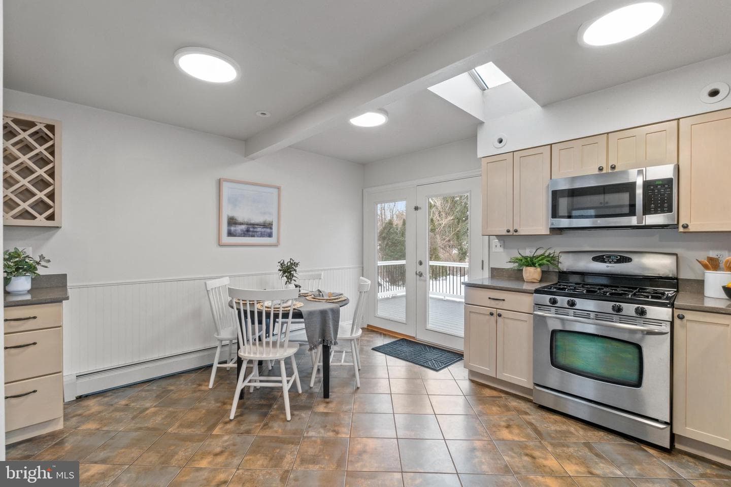 207 Ingleside Avenue photo 12