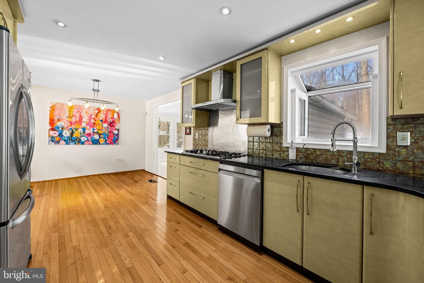 2 Chellis Court photo 15
