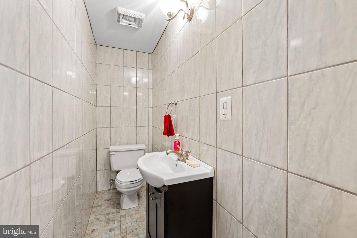 2 Chellis Court photo 33