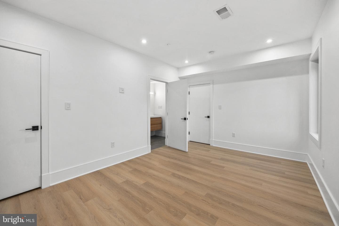 7605 Greenspring Avenue photo 31