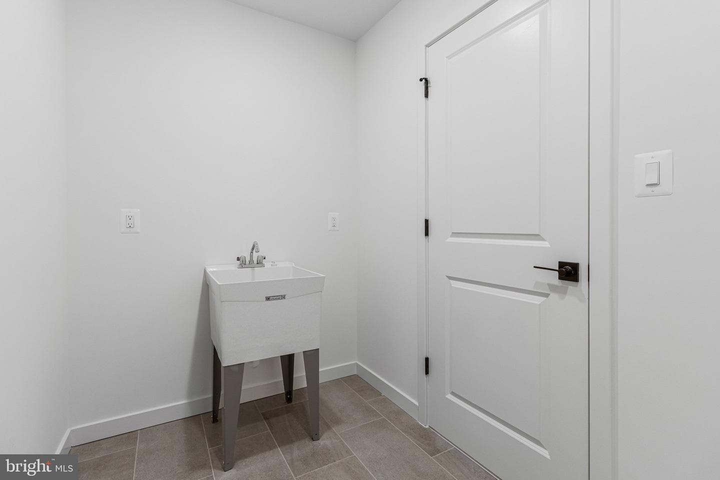 701 Pineapple Court photo 33