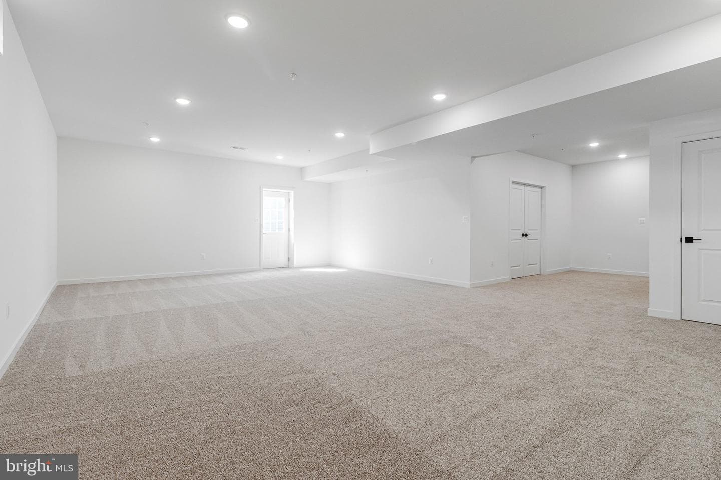 701 Pineapple Court photo 68