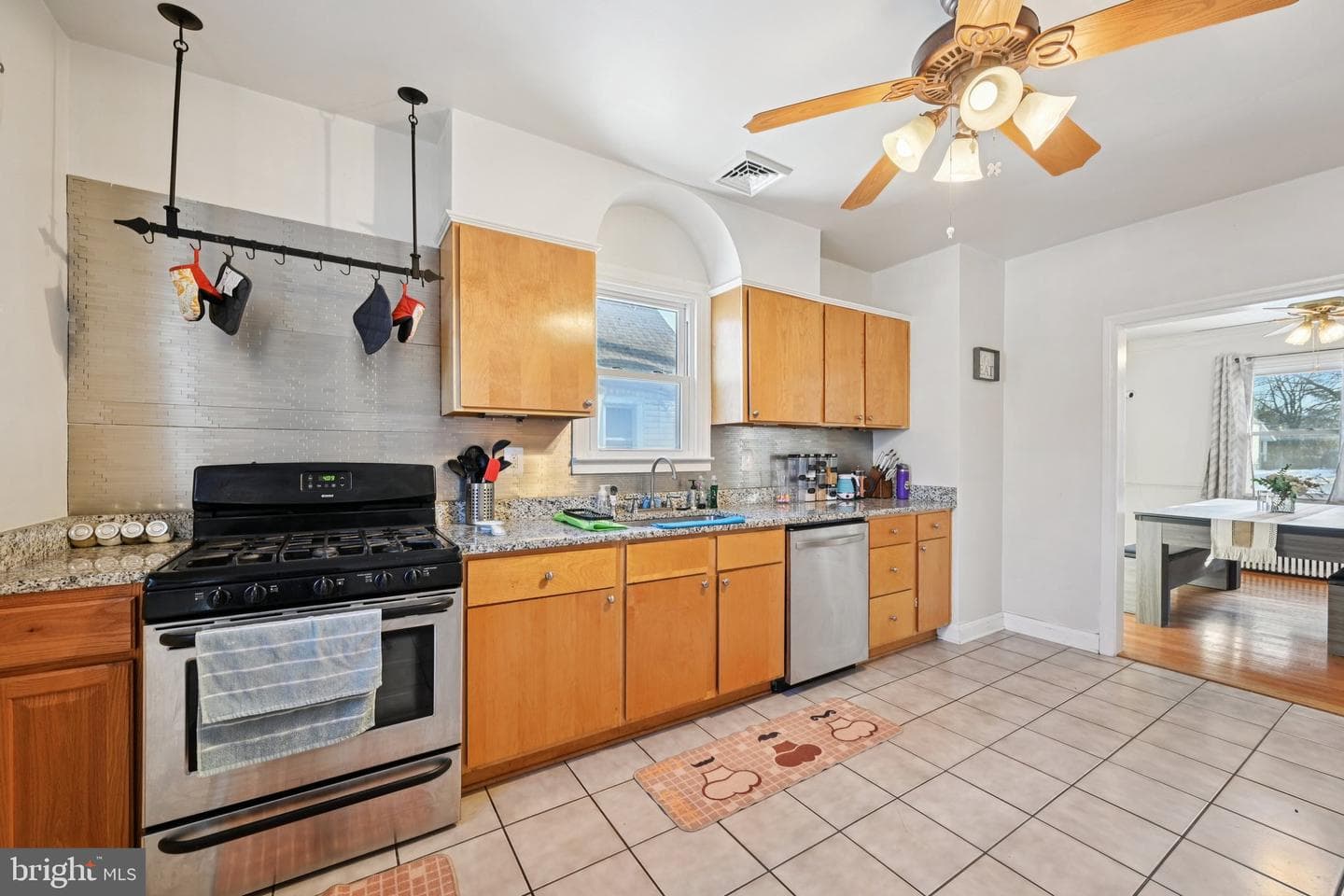 3046 Woodside Avenue photo 9