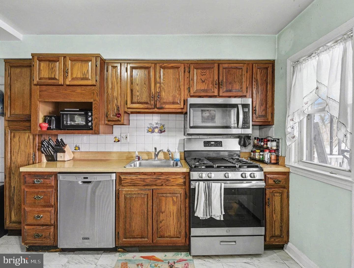 19 Lyndale Avenue photo 10
