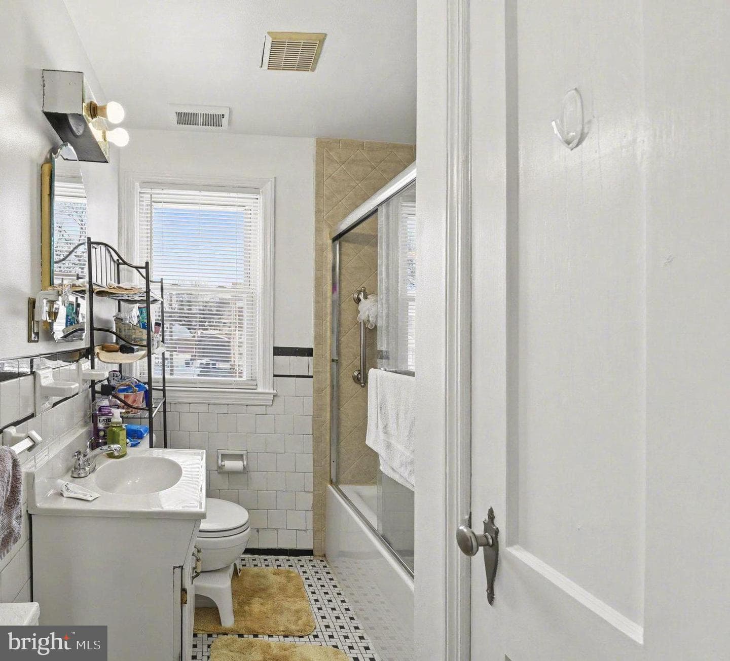 19 Lyndale Avenue photo 20
