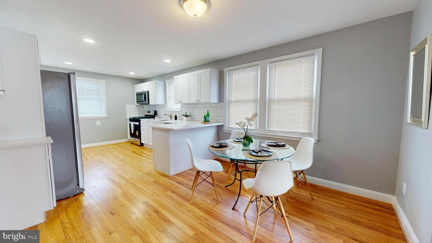 3302 Garnet Road photo 4