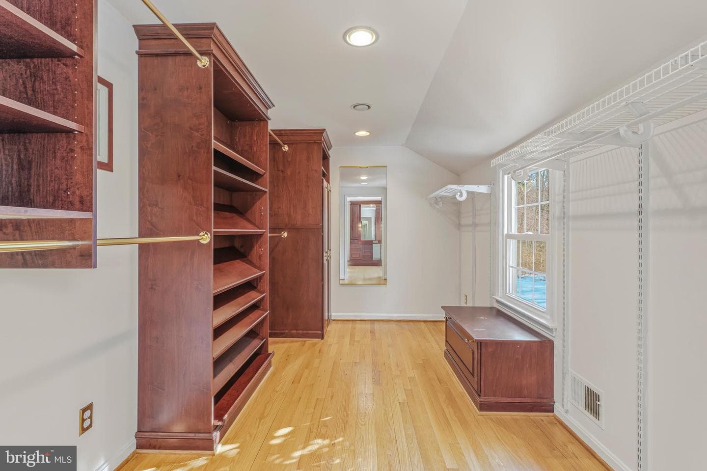 5 Holly Berry Court photo 33