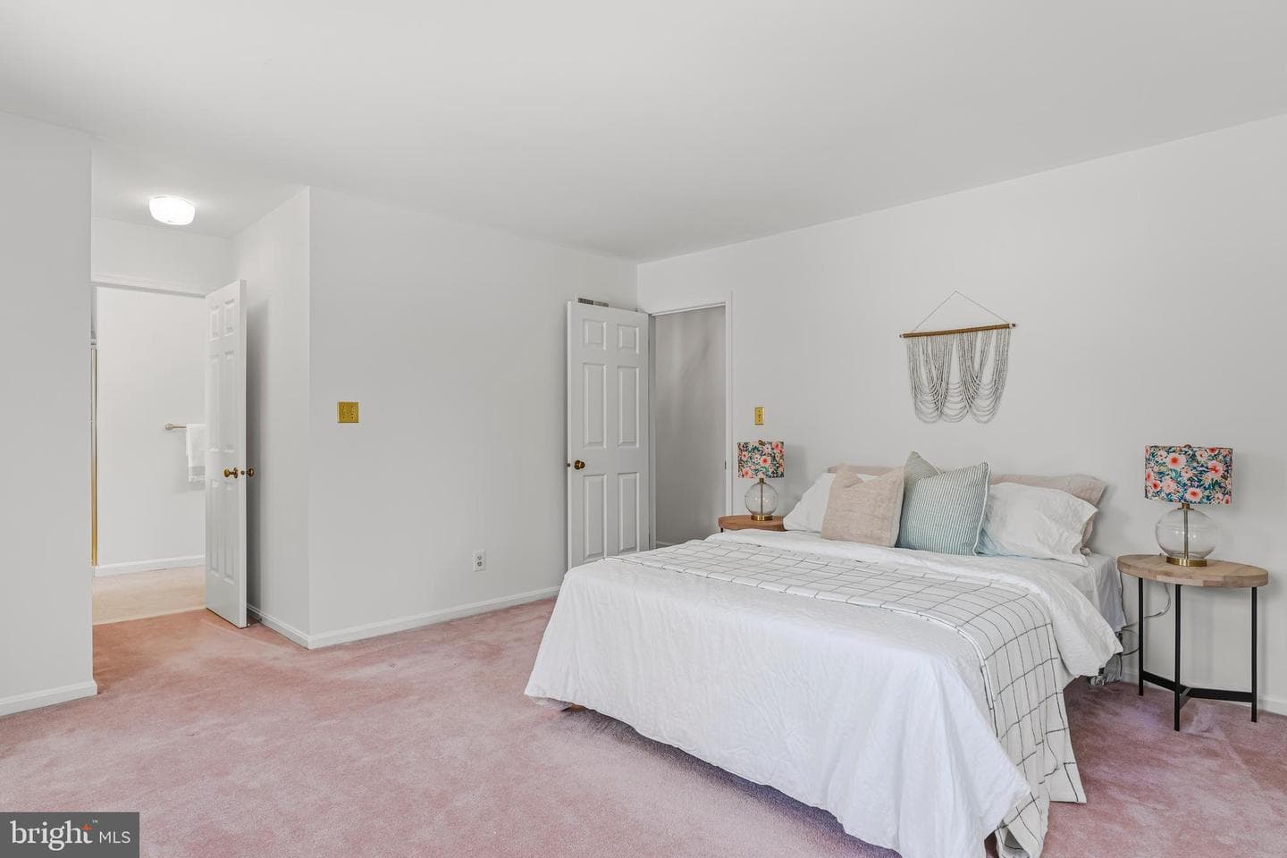 5 Holly Berry Court photo 46