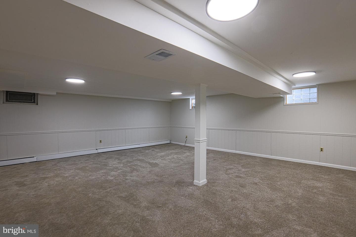 814 Woodglen Place photo 15