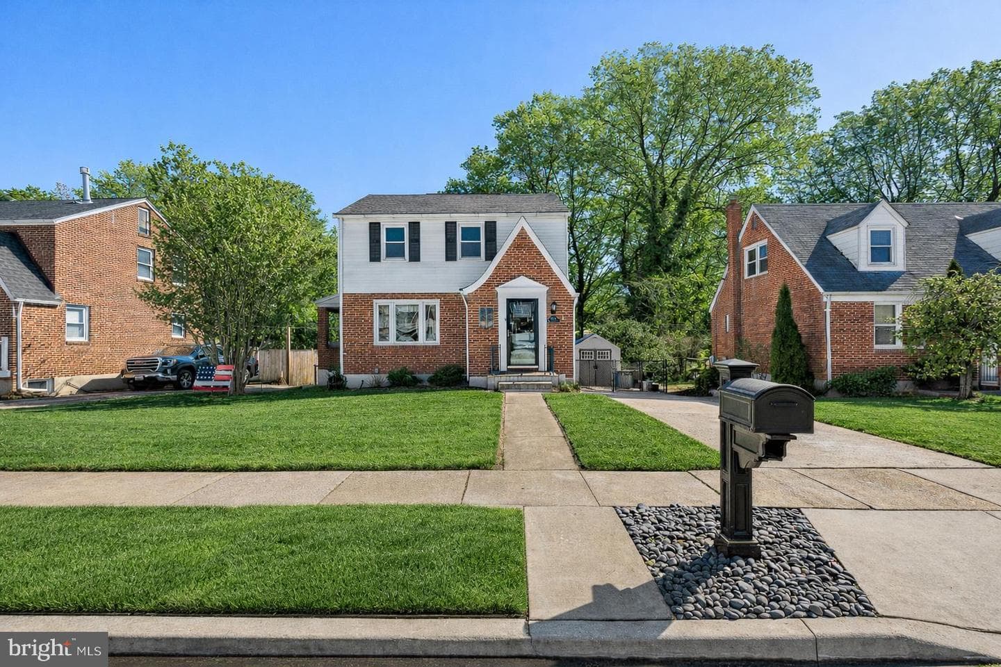 8109 Woodhaven Road photo 40
