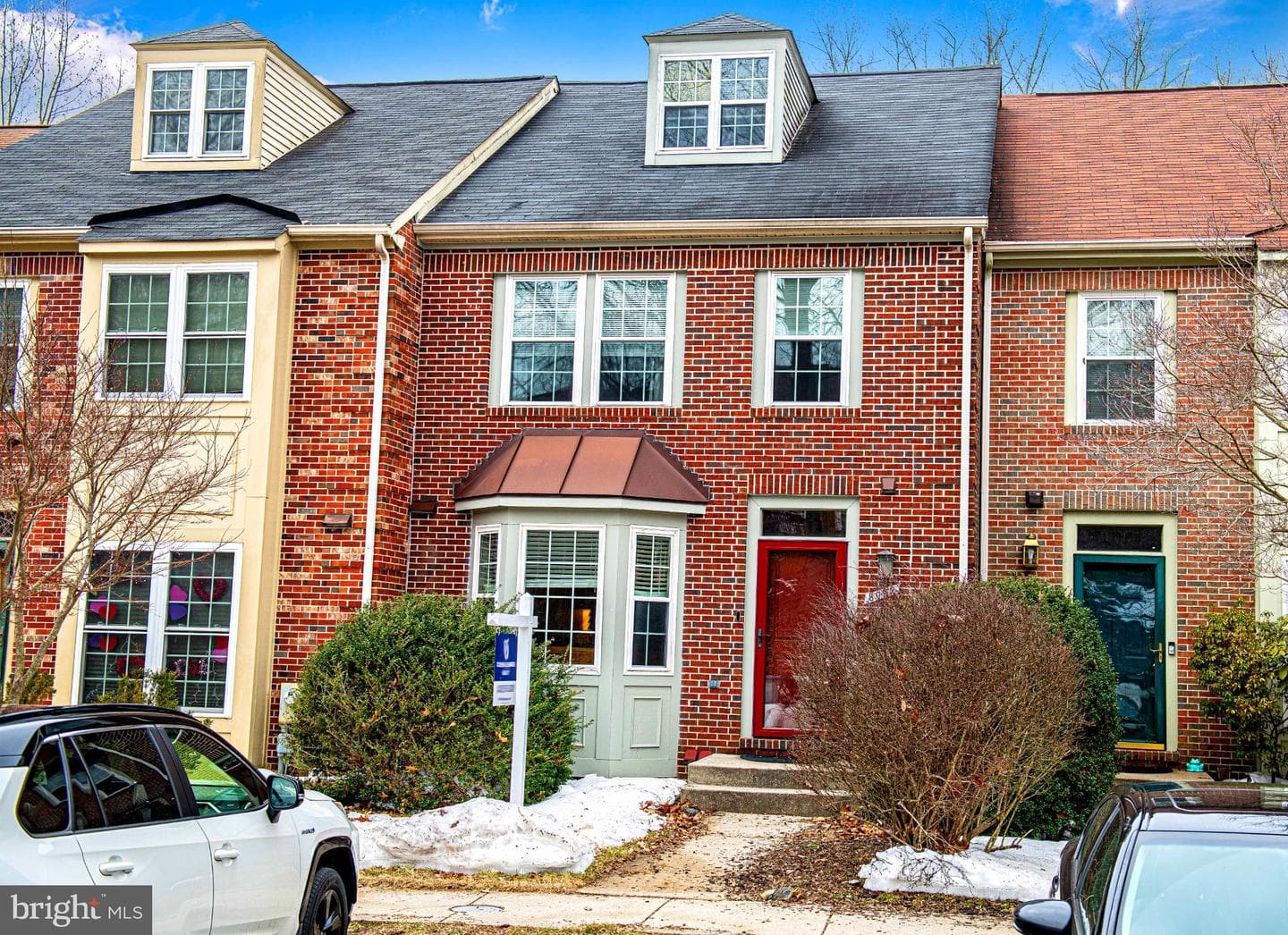 8022 Upperfield Lane photo 2