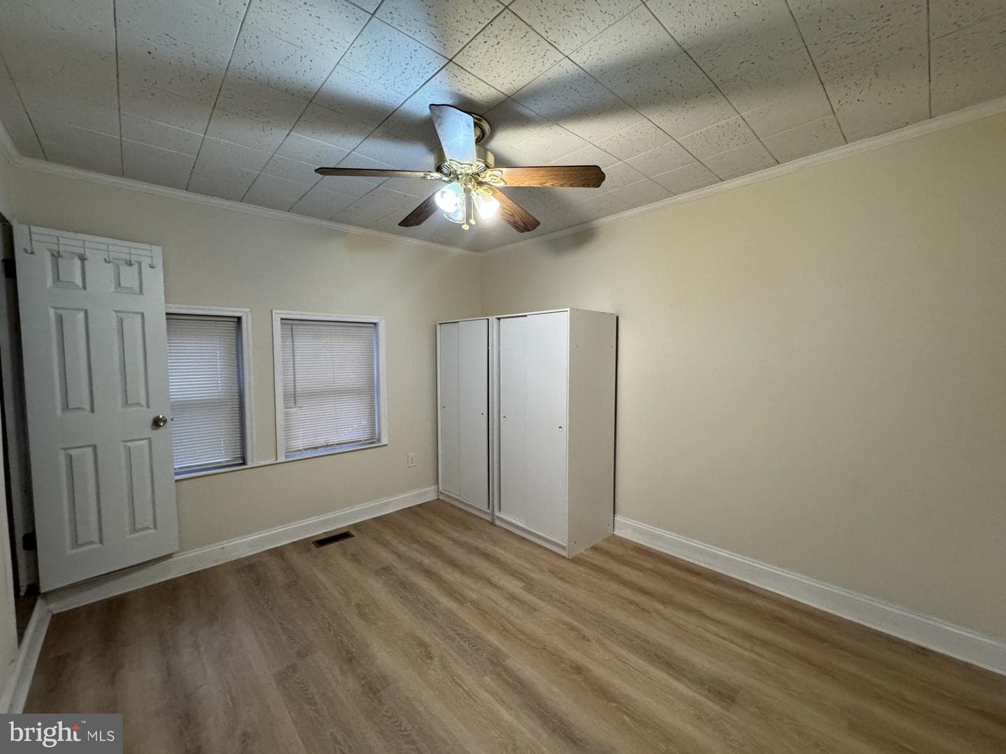 224 E Burke Avenue photo 24