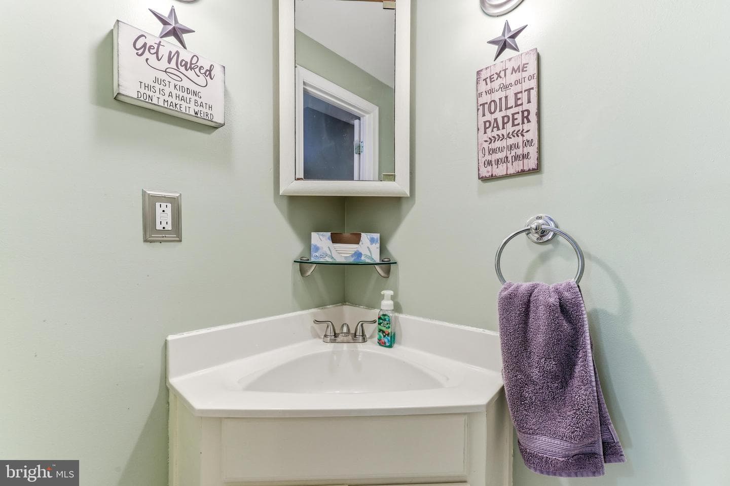 6 Campton Court photo 21