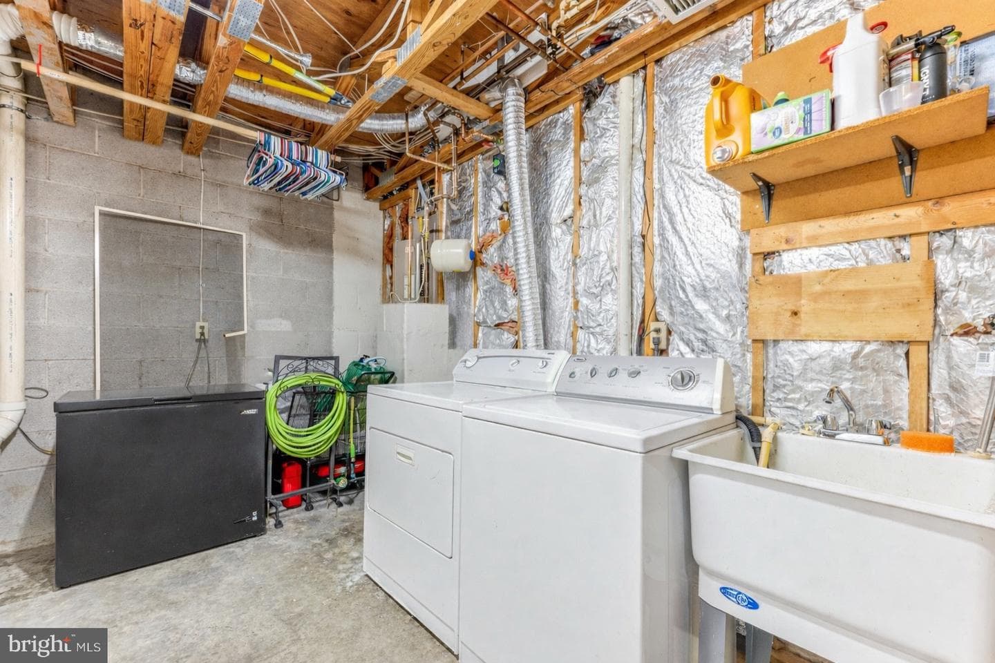 6 Campton Court photo 28