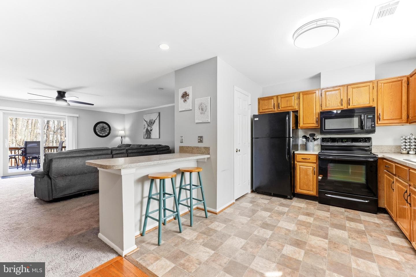 6 Campton Court photo 4