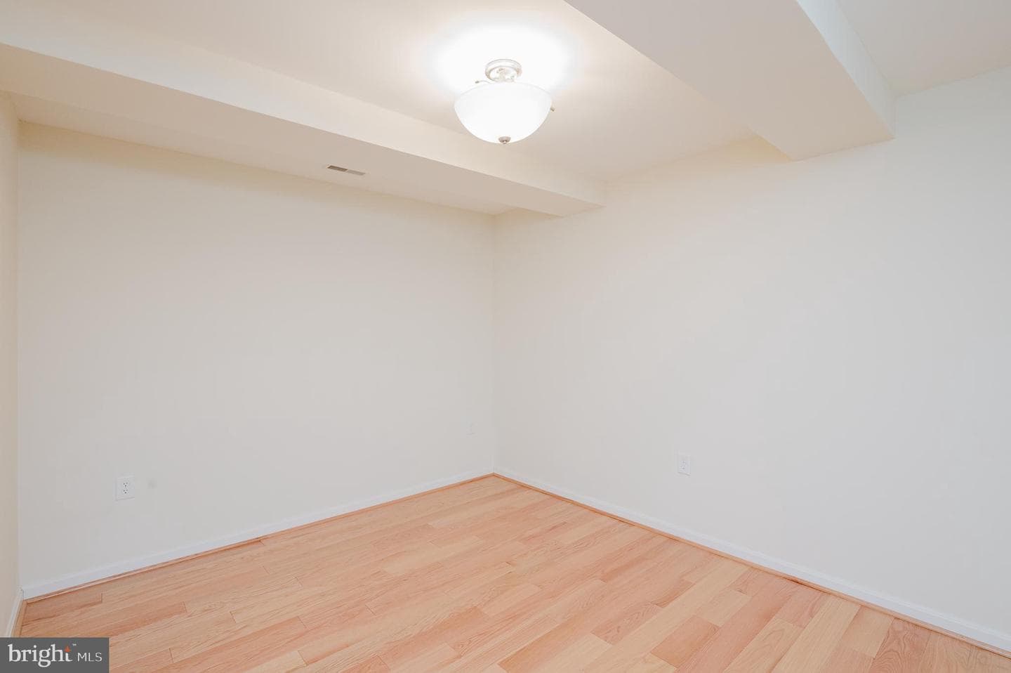 12240 Roundwood Road #405 photo 11