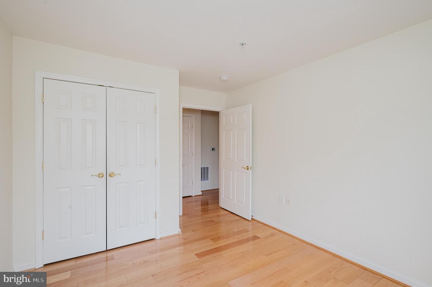 12240 Roundwood Road #405 photo 30