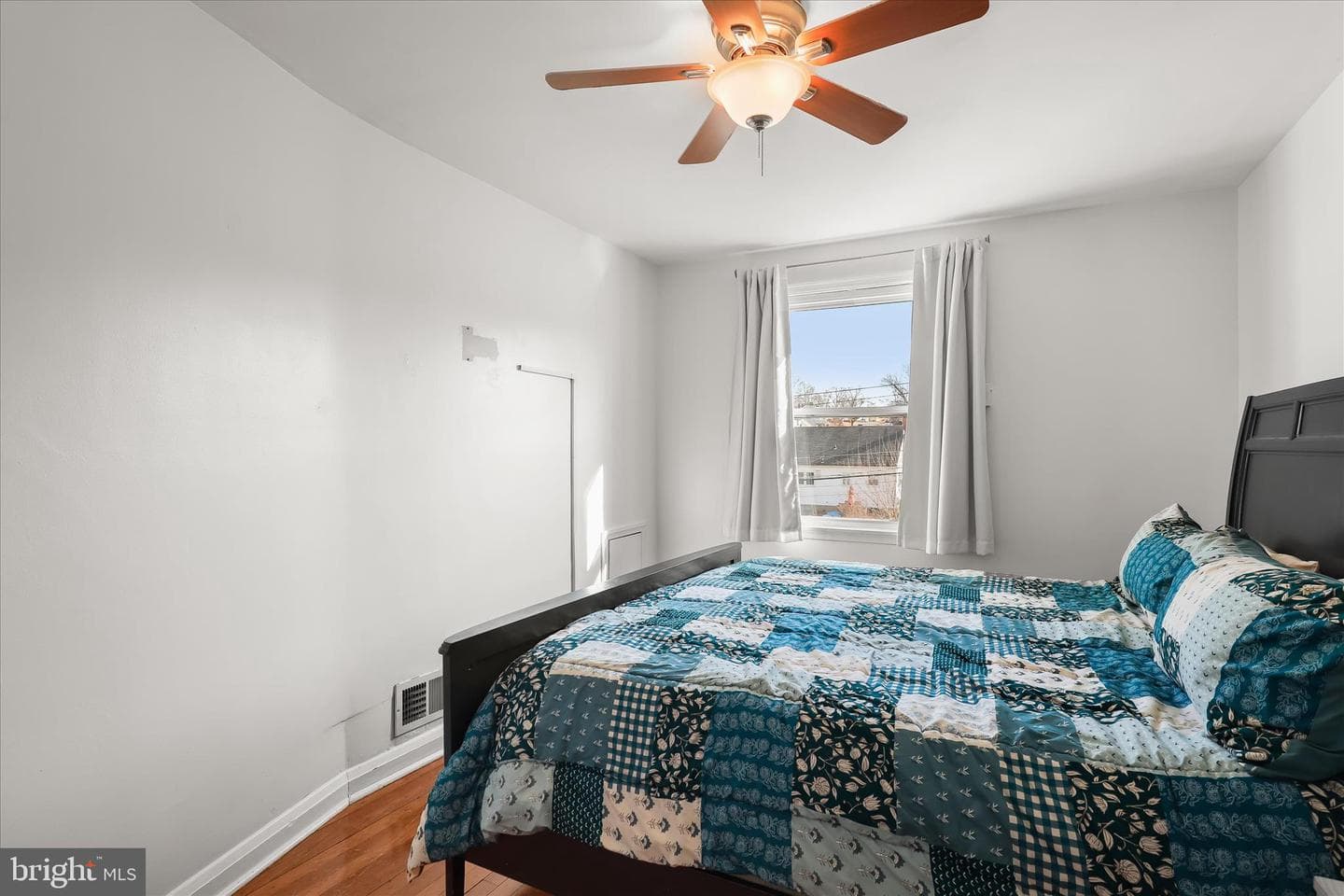 1207 Brewster Street photo 18