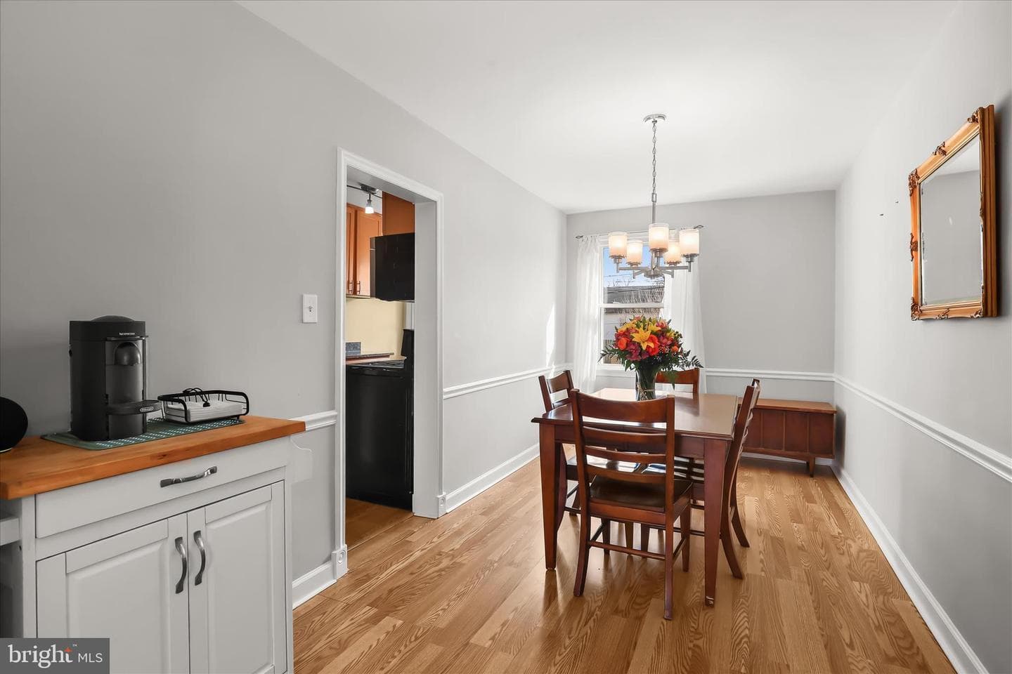 1207 Brewster Street photo 9