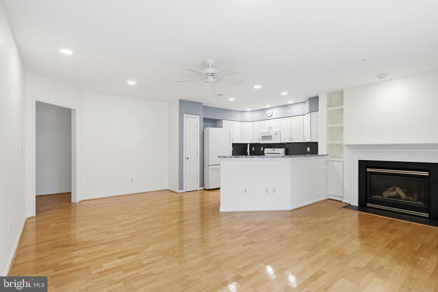 403 Plumbridge Court #303 photo 11