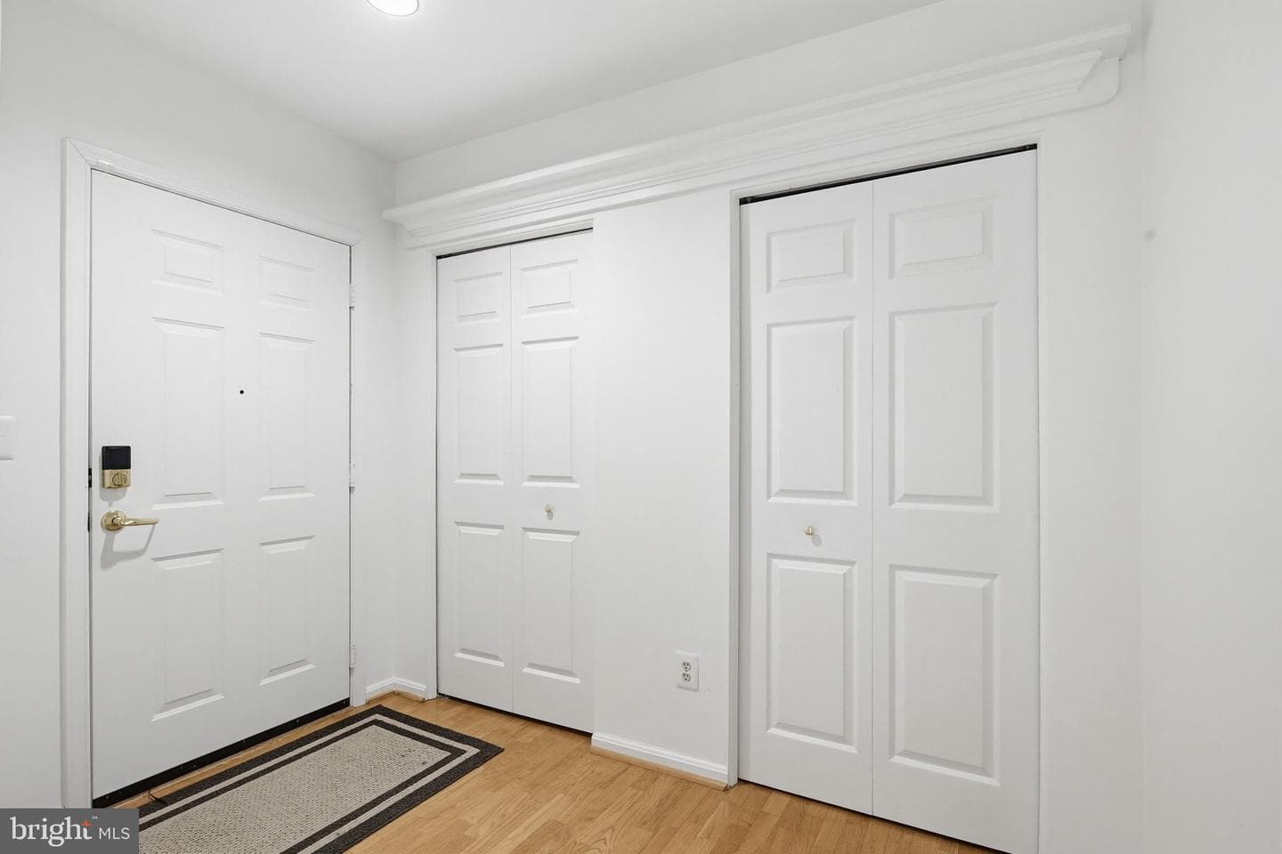 403 Plumbridge Court #303 photo 6