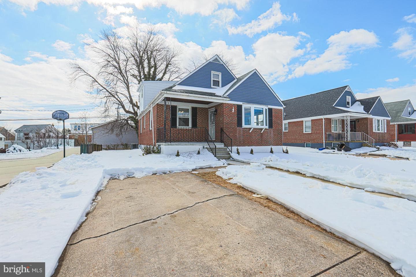 6515 Hazelwood Court
