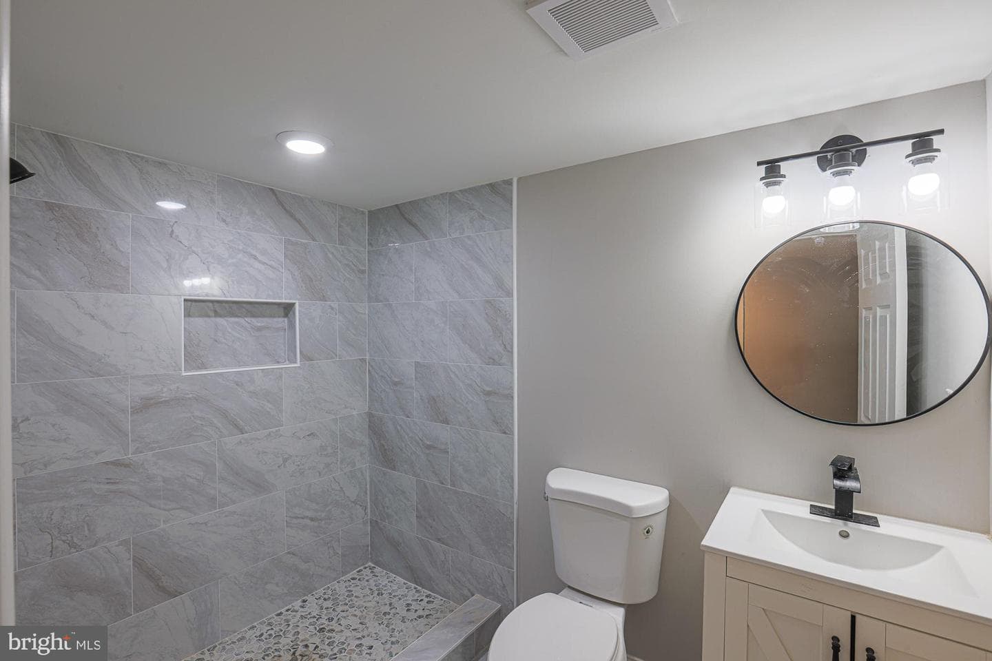 6515 Hazelwood Court photo 29