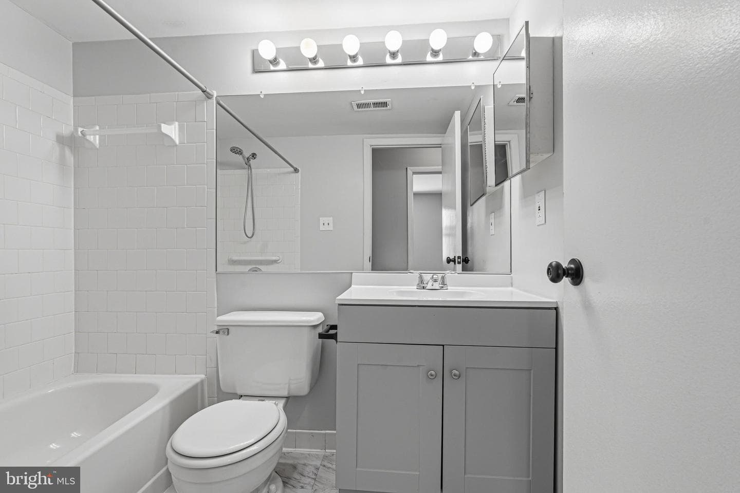 6 Juliet Lane #203 photo 16