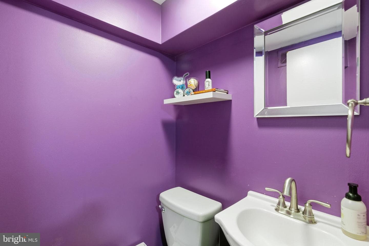 1015 Stormont Circle photo 23