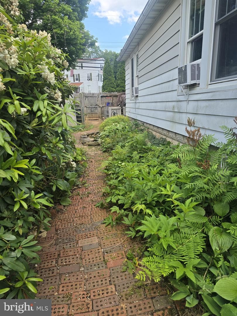 13816 Hanover Pike photo 31