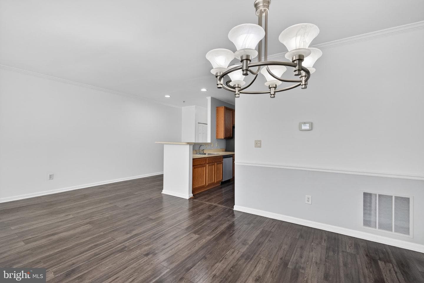 9645 Devedente Drive #204 photo 19
