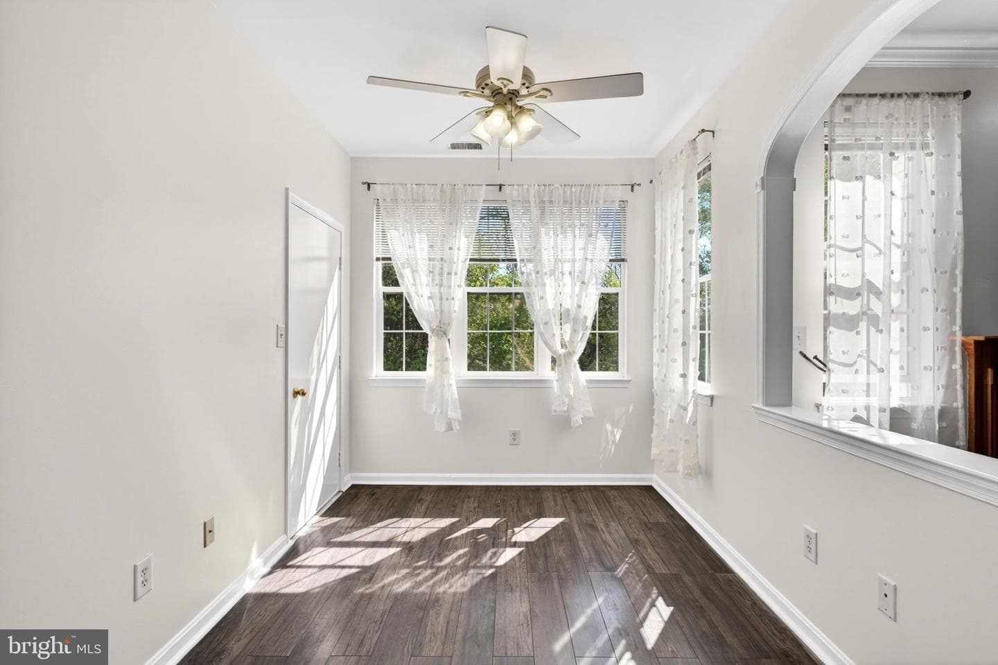 9645 Devedente Drive #204 photo 6
