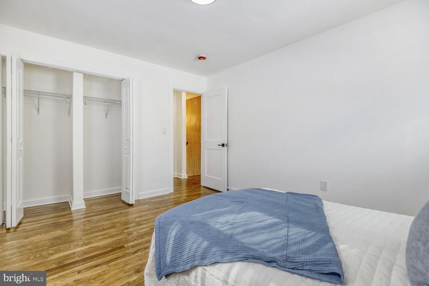 7107 Walnut Avenue photo 18