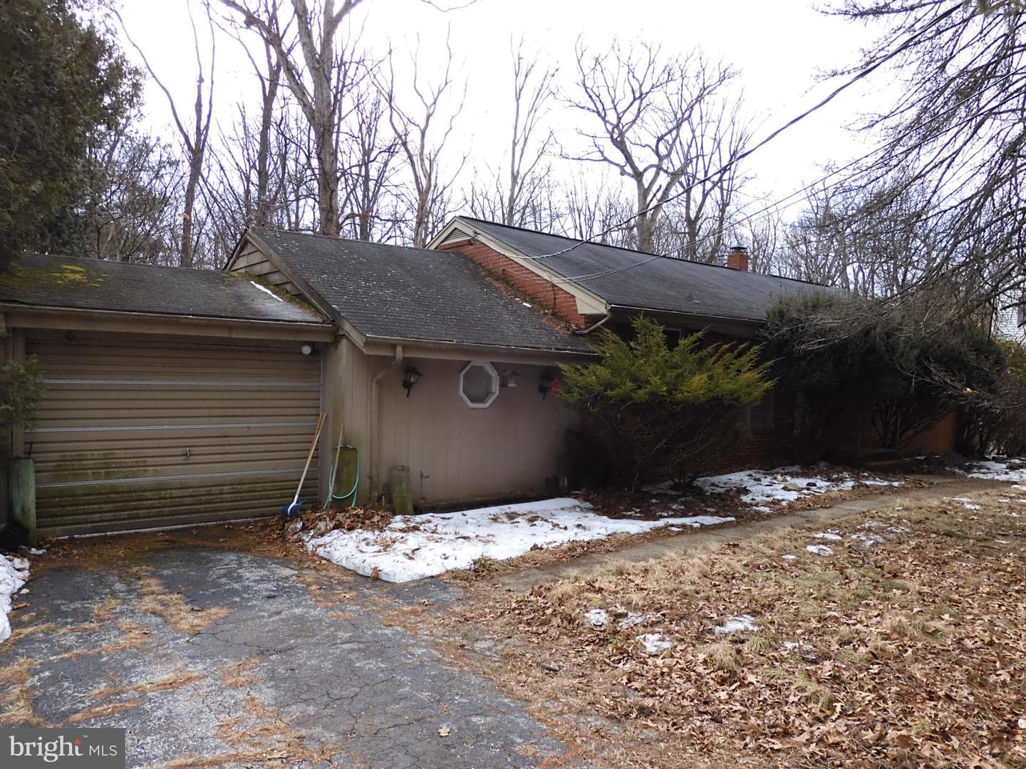 1005 Hart Road