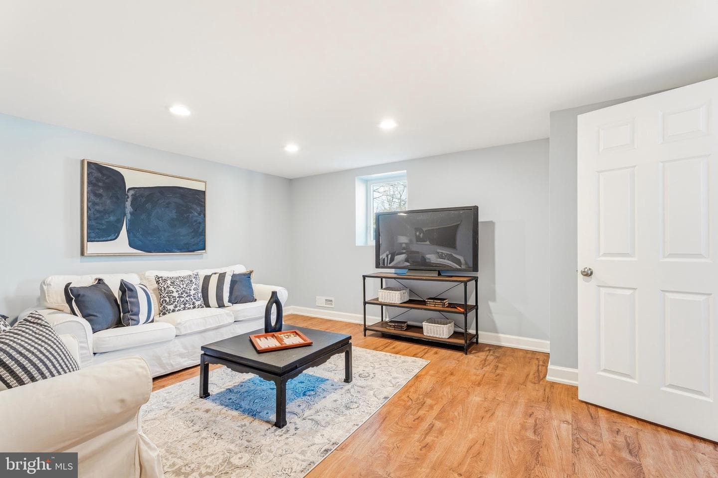 500 Hillen Road photo 25