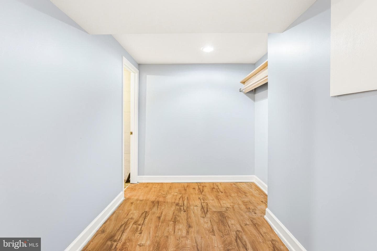 500 Hillen Road photo 34