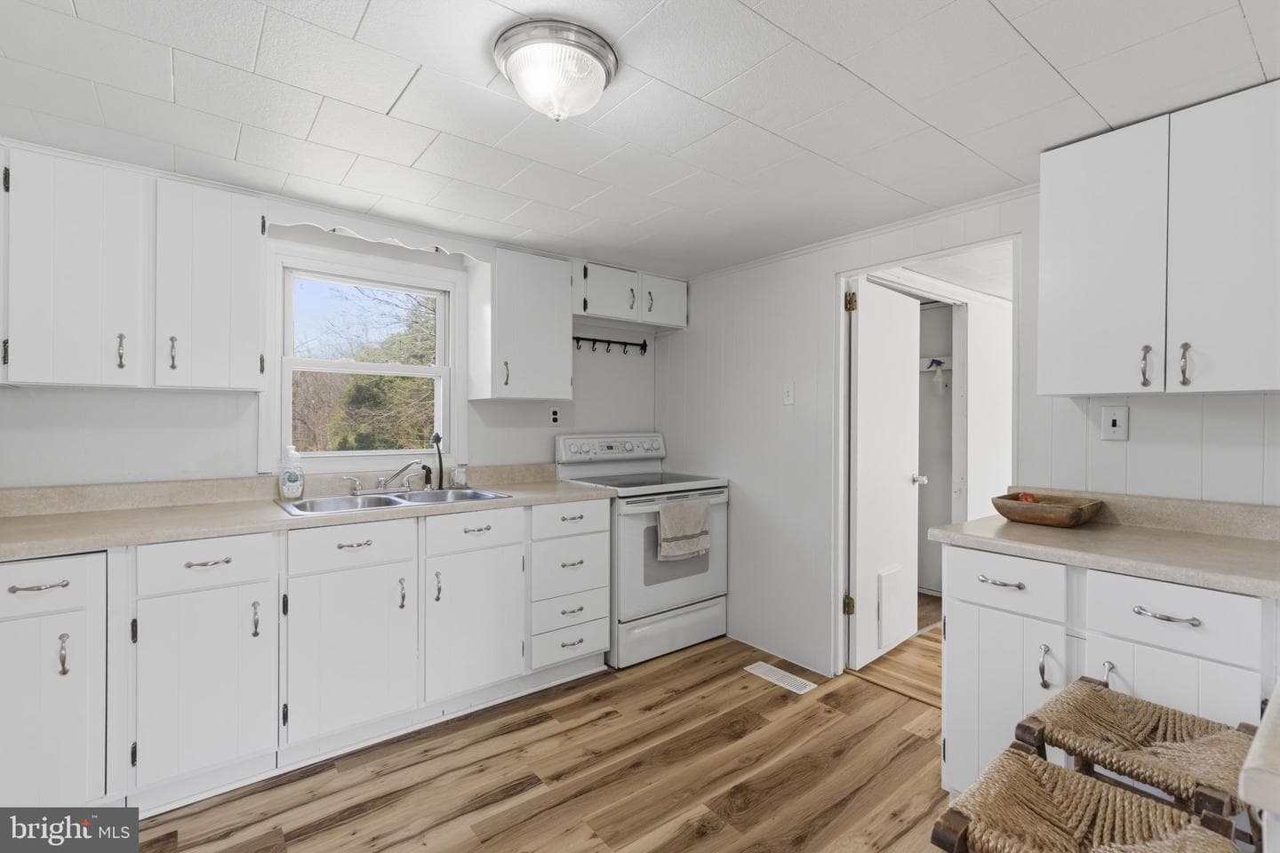 5418 Forge Road photo 8