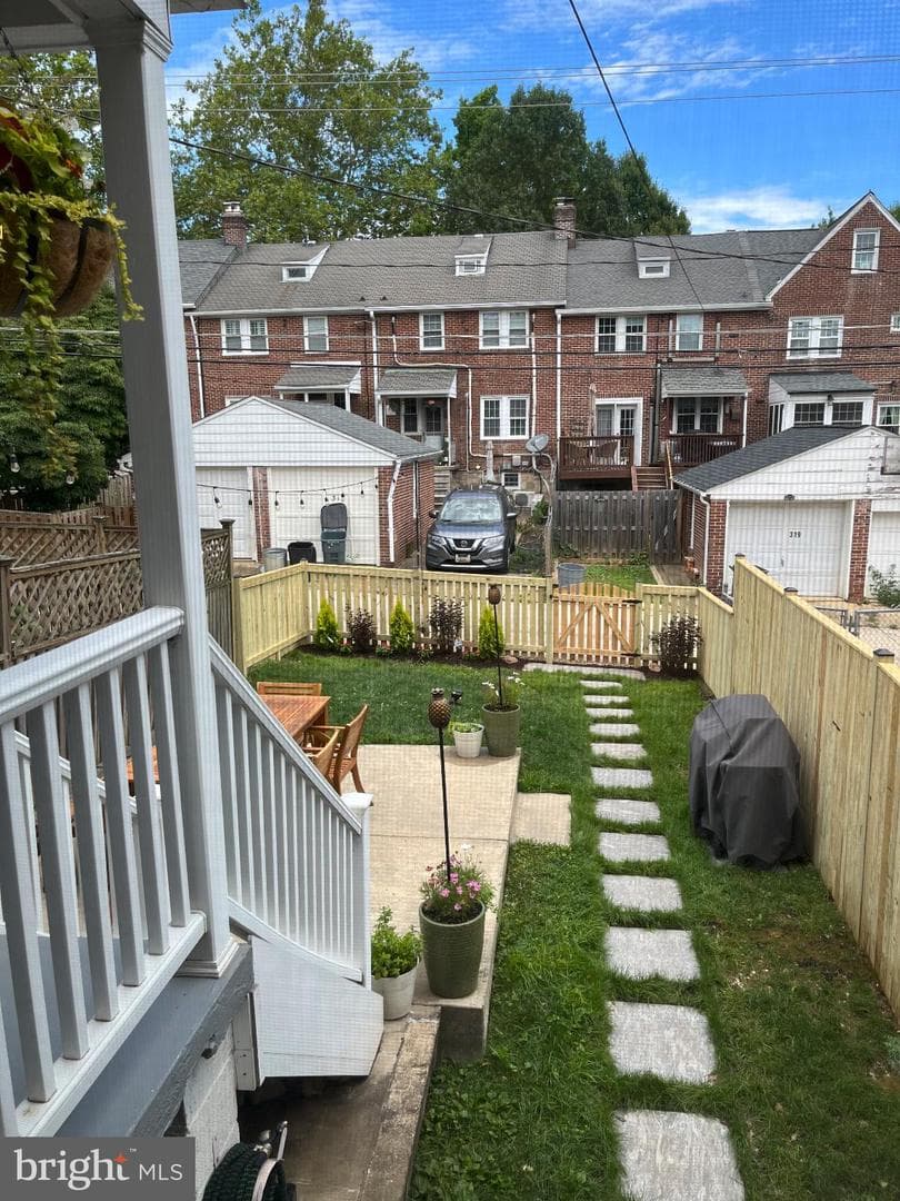 318 Hopkins Road photo 33