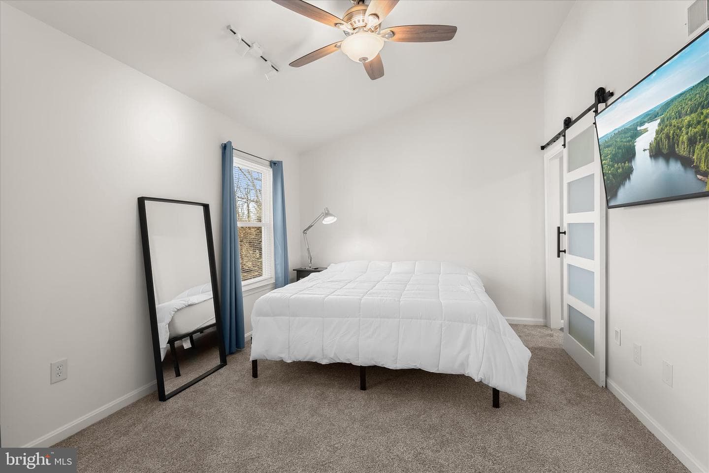 17 Lanhill Court photo 22
