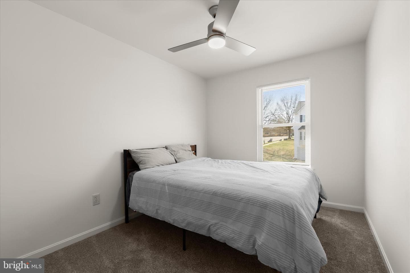 17 Lanhill Court photo 30