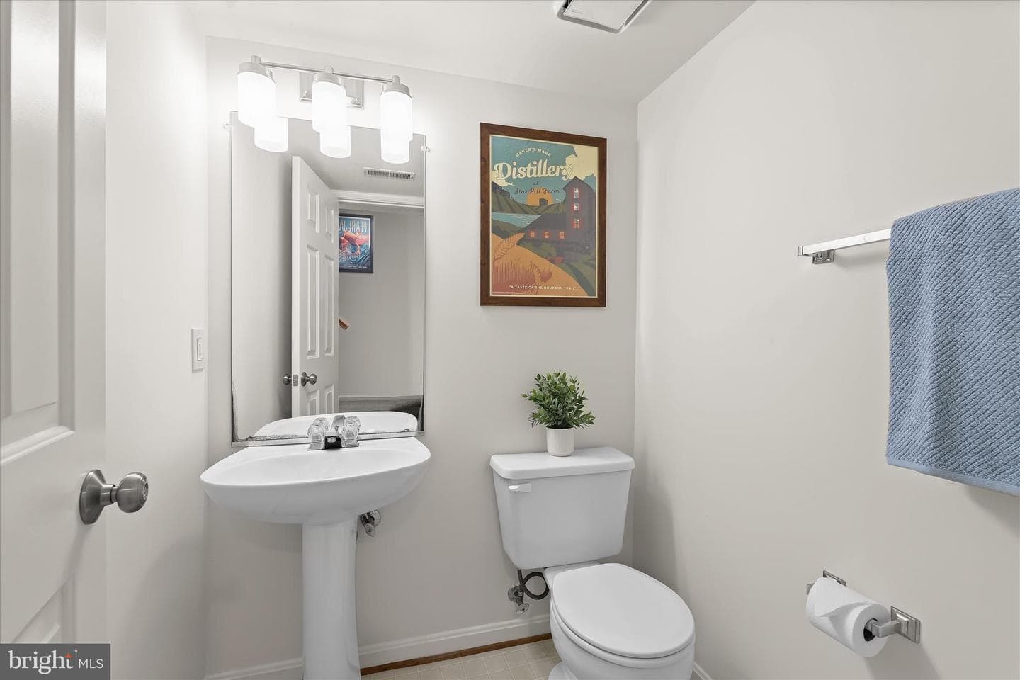 17 Lanhill Court photo 36