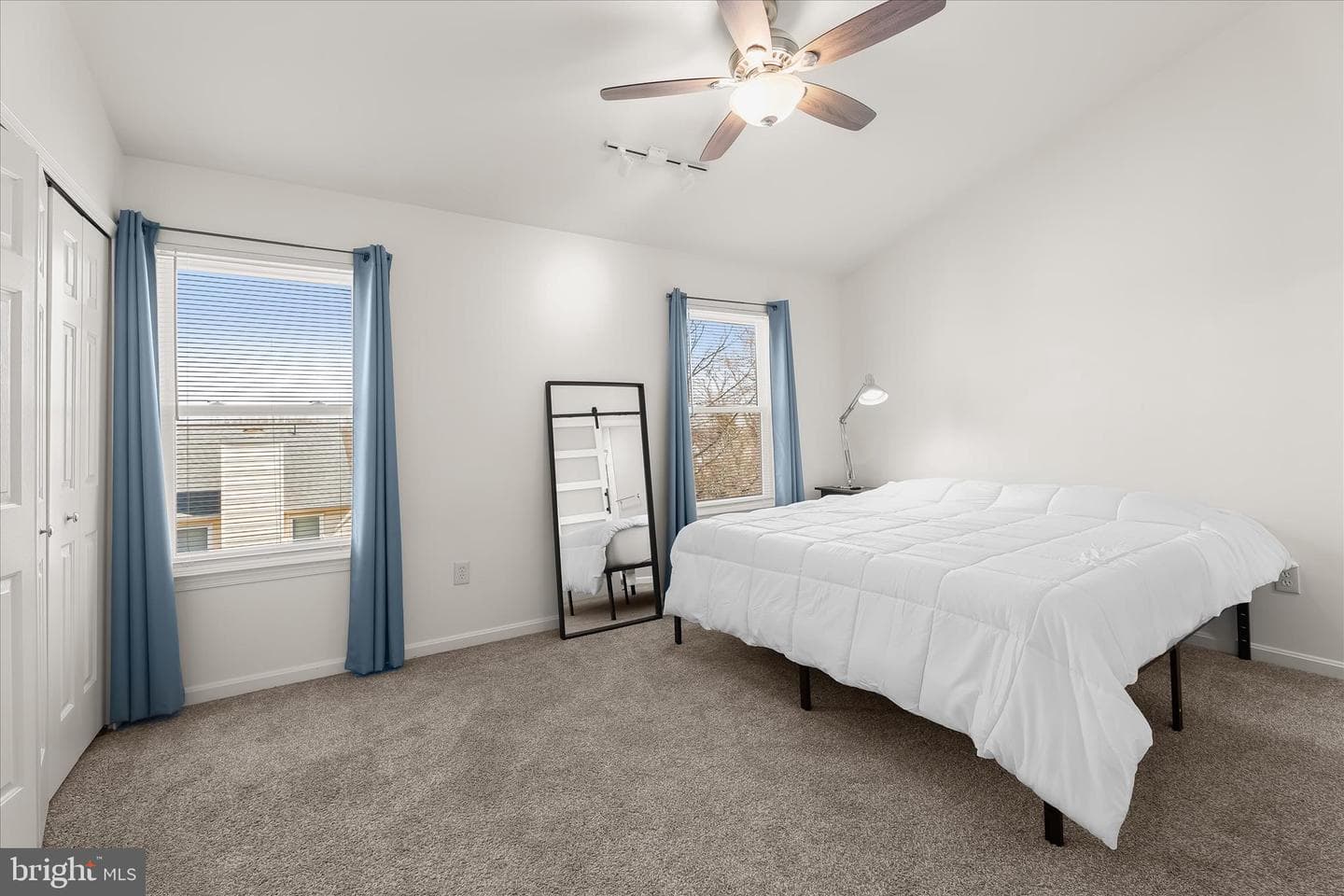 17 Lanhill Court photo 4