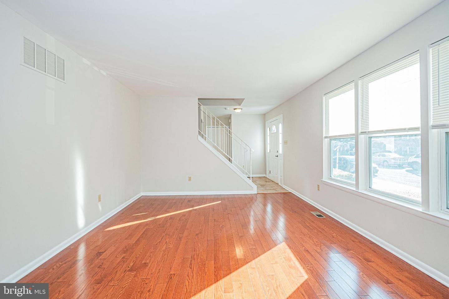 29 Upman Court photo 9