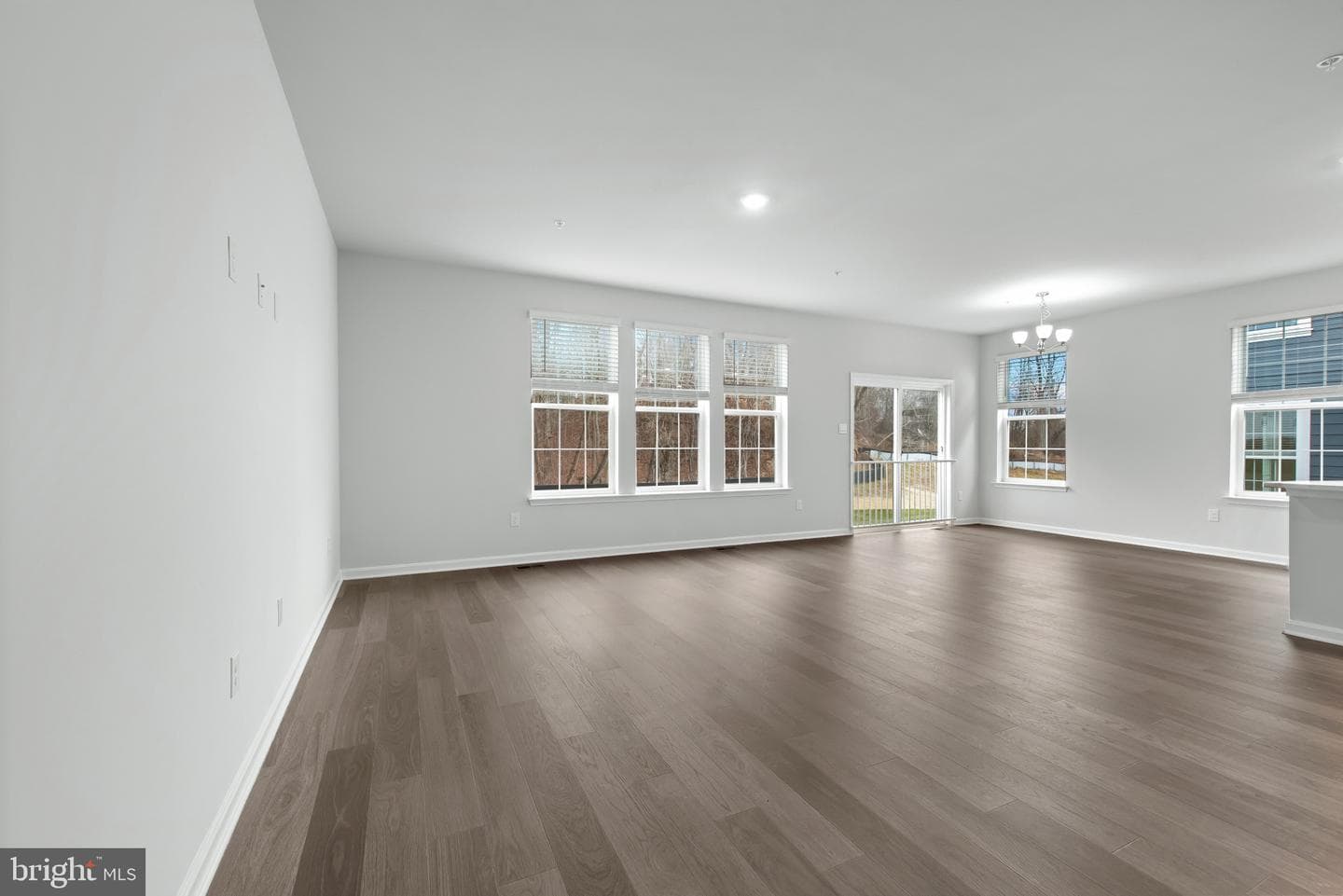1202 Otter Point Court photo 4