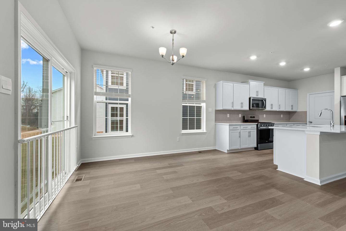 1202 Otter Point Court photo 6