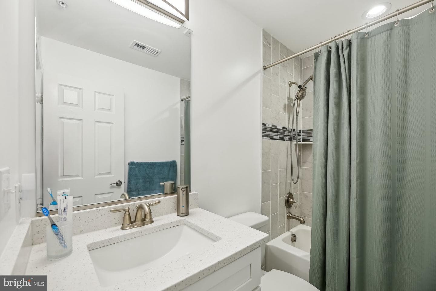 4202 Louisa Avenue photo 13